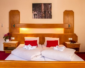 Hotel SIMMERLWIRT wakacje