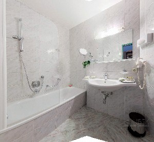 Hotel HOTEL HÖHLENSTEIN wakacje