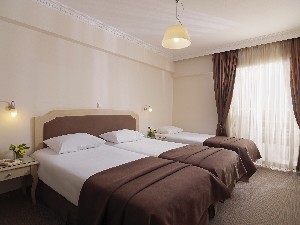Triple Classic Room