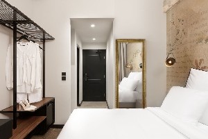 Deluxe Room (Balcony)