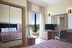Hotel RAMADA ATHENS ATTICA RIVIERA wakacje