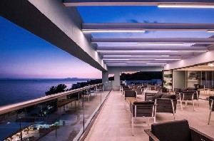 rooftop bar