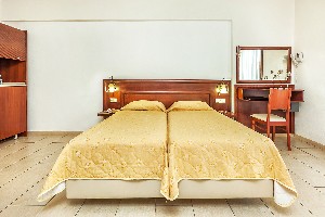 Premium Studio Garden View