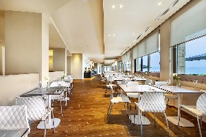  A la cart Restaurant