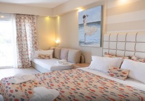 Triple Superior Room (SeaView) 