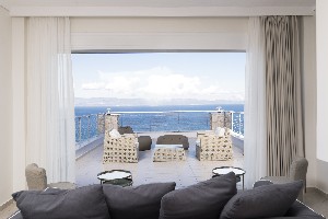 Two bedroom Villa living