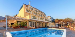 Hotel s bazénem