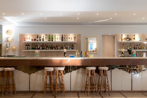 Hotel LIVADI NAFSIKA wakacje