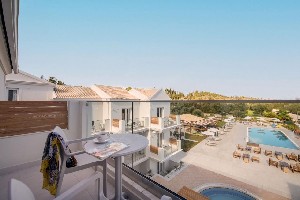 Hotel EKATI MARE BOUTIQUE HOTEL & SUITES wakacje