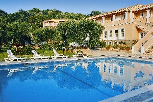 Hotel s bazénem