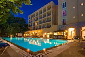 Hotel HELLINIS wakacje