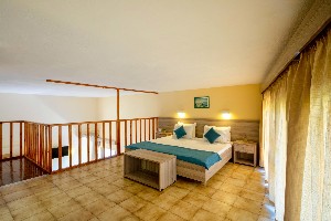 Studio Mezanin Style