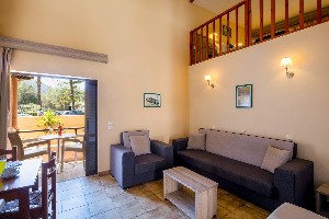 Studio Mezanin Style