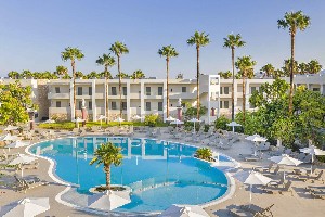 Hotel s bazénem