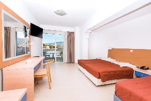 Hotel KOSTA PALACE wakacje