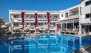 Hotel s bazénem
