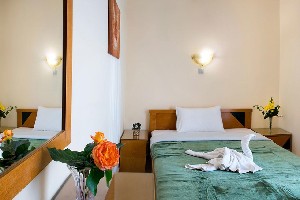 Hotel NICOLAS wakacje