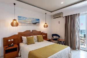 Standard Room (LateralSeaView)