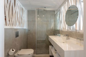 Executive Suite (SeaView)