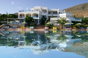 Hotel s bazénem