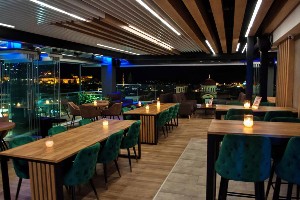 Highrise Roof Bar