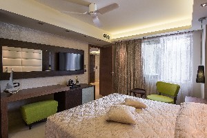 family suite new
