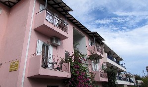 Rodinný apartmánový dům 