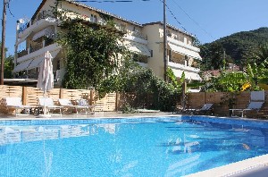 Hotel s bazénem