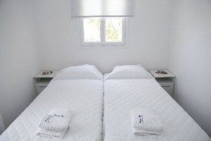 Double Standard Room (PoolView)