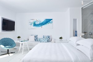 Thalassa Suite P.Pool or P.Jacuzzi