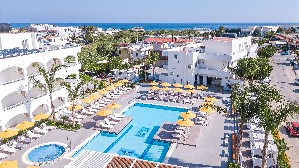 Hotel s bazénem