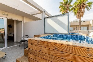 Deluxe Room (Private Jacuzzi Terrace)