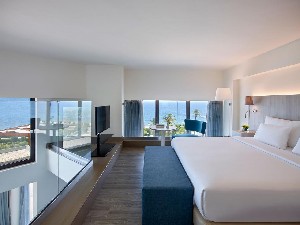 Hotel AMUS HOTEL & SPA wakacje