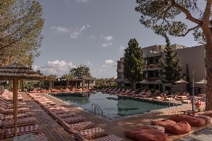 Hotel s bazénem