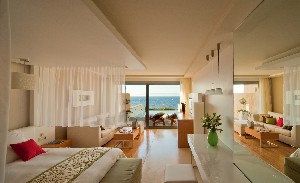 Suite with private pool