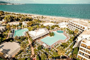 Hotel a okolí