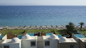 Beachfront Grand Suite Private Pool Rooftop Pool