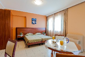 Hotel ESMERALDA wakacje