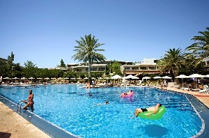 Hotel s bazénem