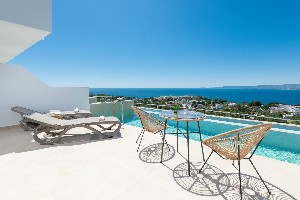 Double Superior Room (Private Pool )