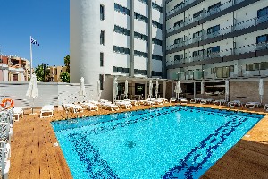 Piscină