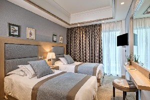 Hotel RODOS PARK wakacje