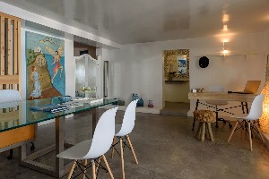 Reception - Concierge Desk