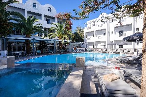 Hotel s bazénem