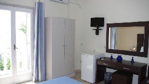 Hotel KAMARI BLU BOUTIQUE wakacje