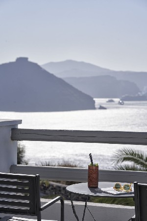 Superior Room with Caldera View