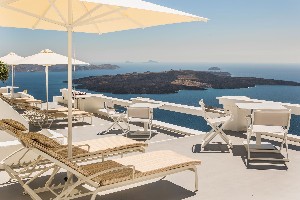 Exclusive Cave Suite