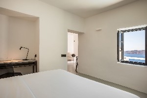 Exclusive Cave Suite