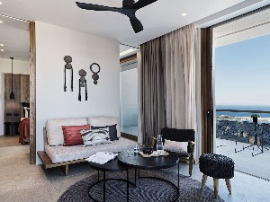 Lava Suite Seaview with Jacuzzi