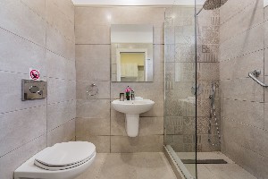 Triple Comfort Studio